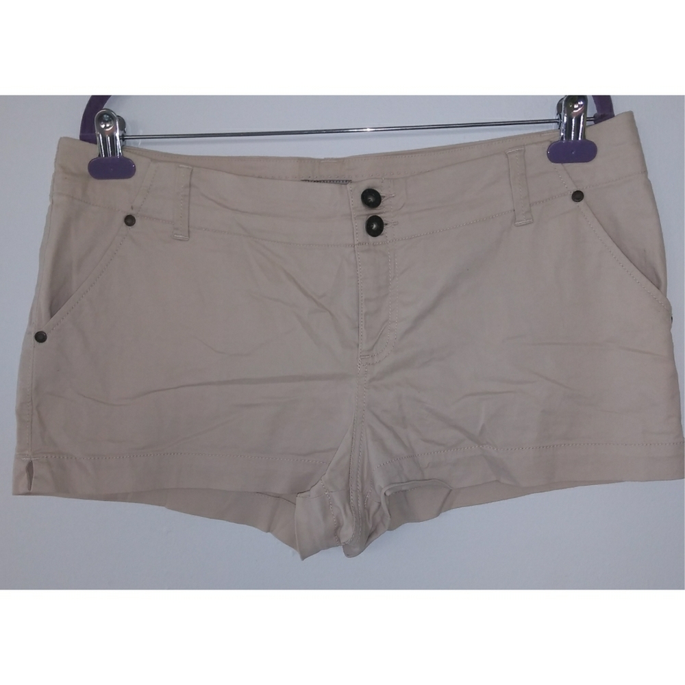 Guess nude short